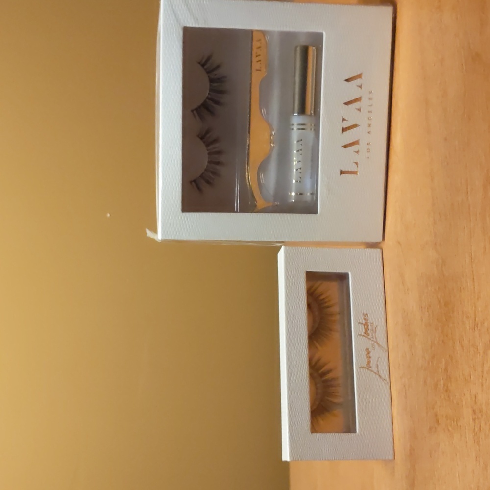Lavaa lashes set